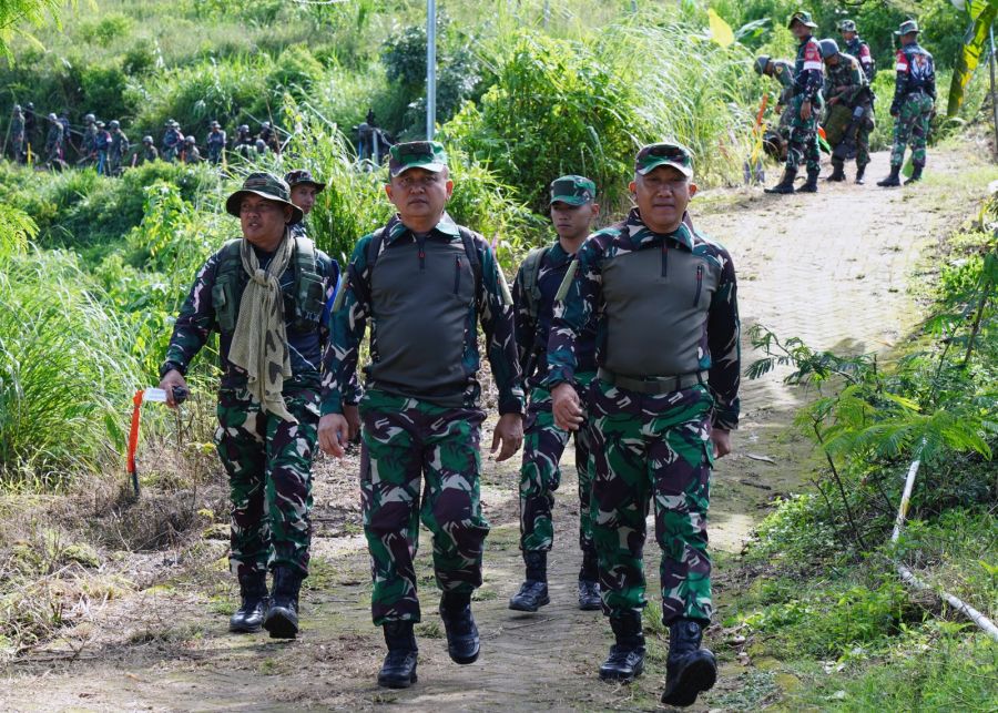 Gubernur Akmil Tinjau Latihan Pramuka Yudha Sersan Taruna Akmil