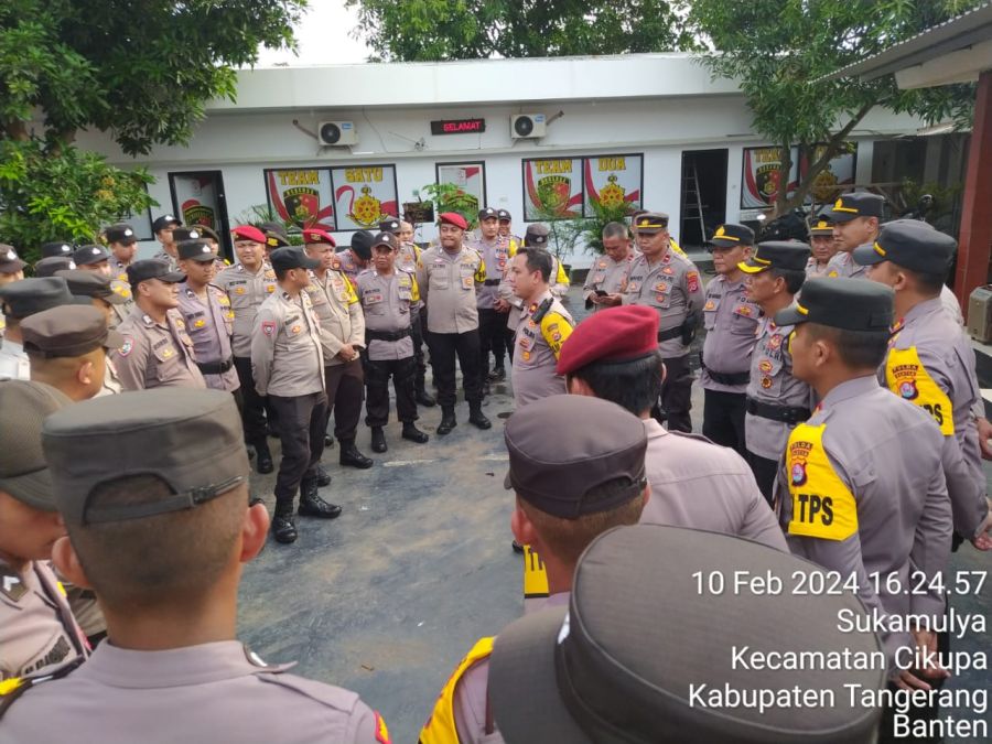 Kompol Tedy Heru Murtianto Pimpin Apel Gabungan Persiapan Pengamanan  Pemungutan Suara