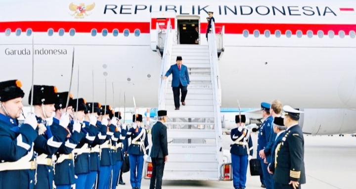 Kunjungan Kenegaraan: Prabowo Awali Misi Diplomasi dengan Sambutan Hangat di Belanda