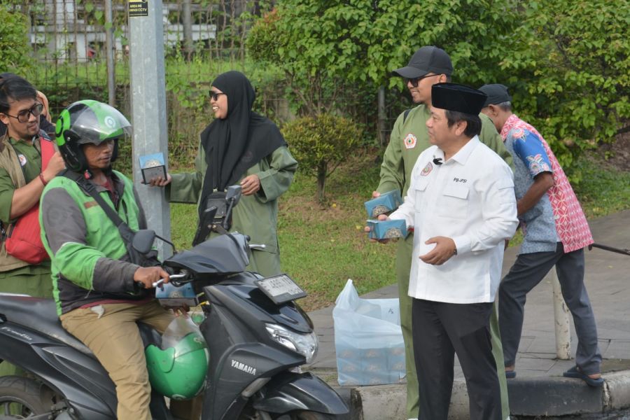 Seribu Senyum di Bulan Suci, PERSINAS ASAD Gelar Aksi Takjil Serentak se-Indonesia